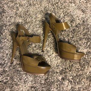 YSL Heels olive green size 39